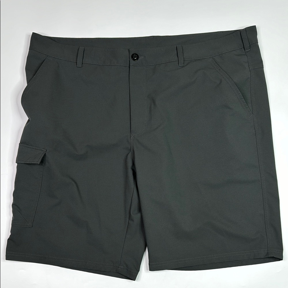 Columbia Gray Omnishade Sun Protection Regular Fit Cargo Shorts Size 46